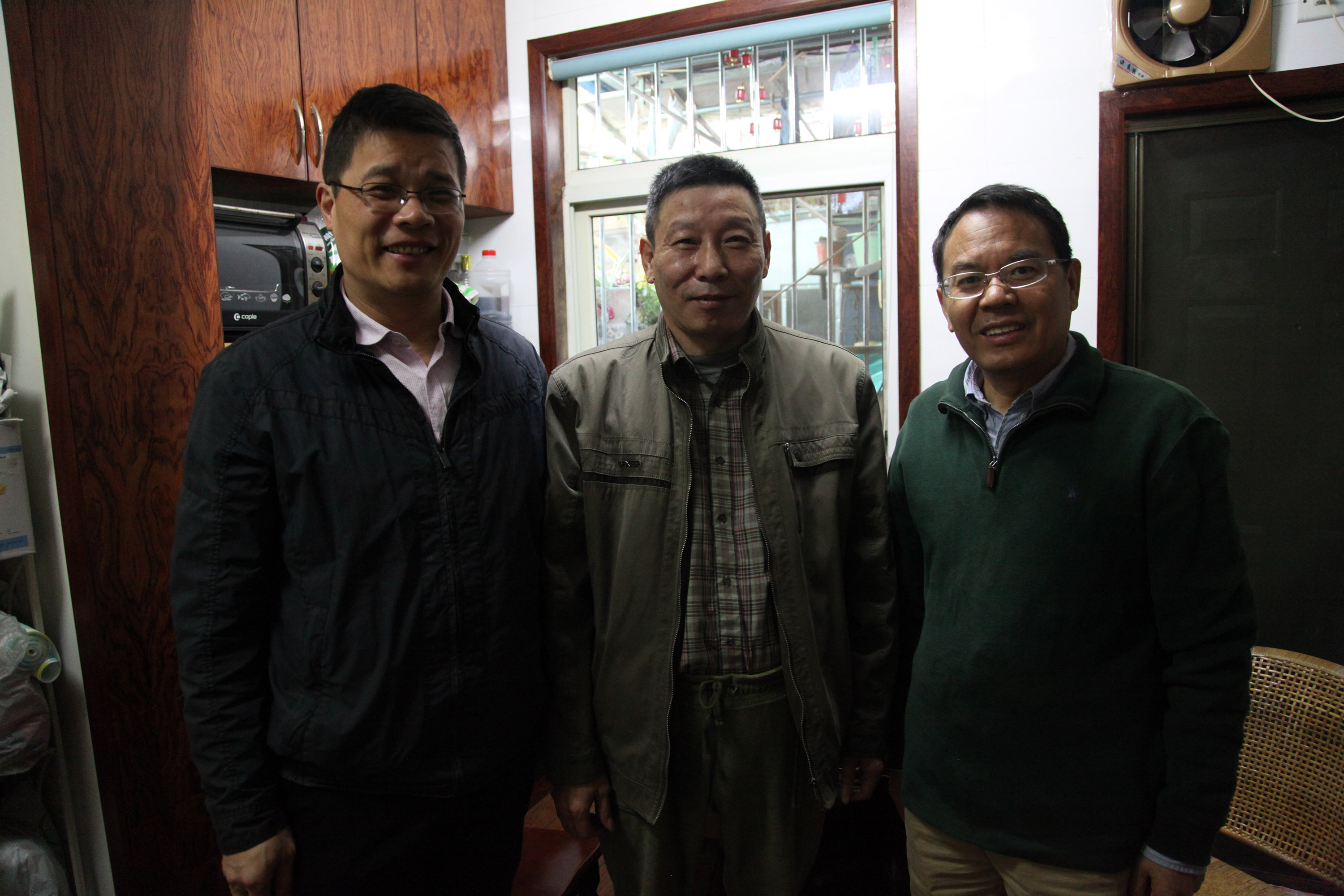 集團(tuán)副總經(jīng)理、黨委委員徐旭陽慰問困難黨員